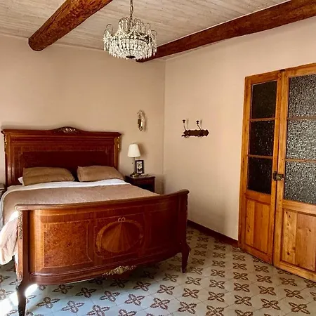 Дом отдыха Well Equipped Close To Historic Centre -