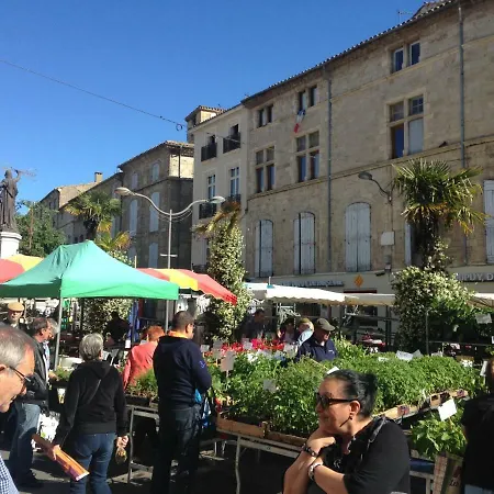 Well Equipped Close To Historic Centre -