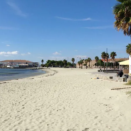 Well Equipped Close To Historic Centre -