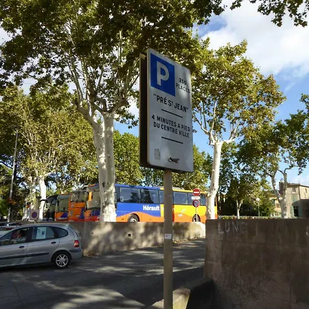 Well Equipped Close To Historic Centre - Semesterbostad Pézenas