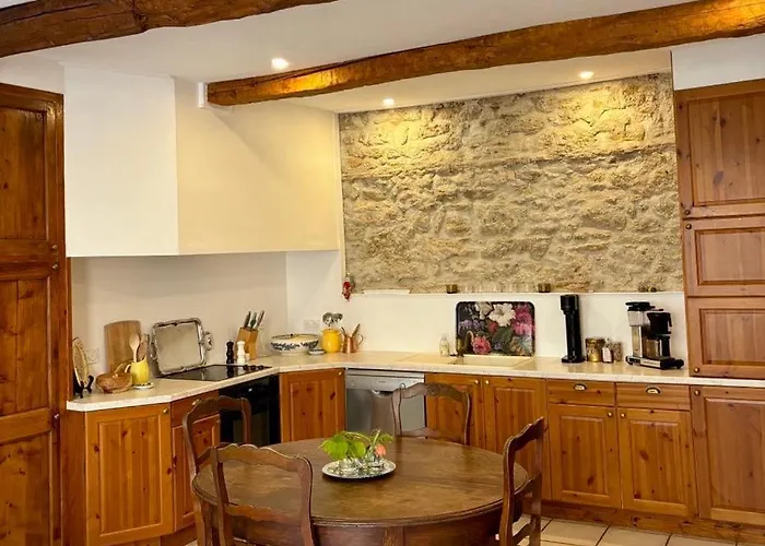 Well Equipped Close To Historic Centre - * Pézenas
