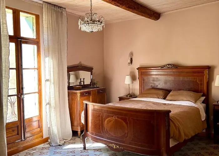 Well Equipped Close To Historic Centre - Casa de Férias *