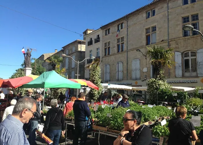 Well Equipped Close To Historic Centre -