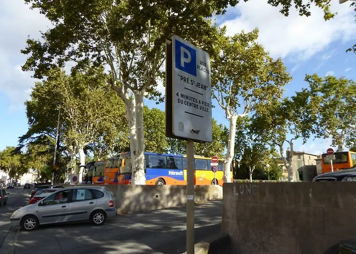 Well Equipped Close To Historic Centre - Casa de Férias Pézenas